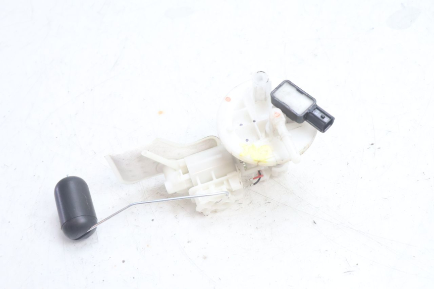 photo de Pompa paliwa YAMAHA N-MAX NMAX 125 (2021 - 2024) - Zoom stanu zużycia