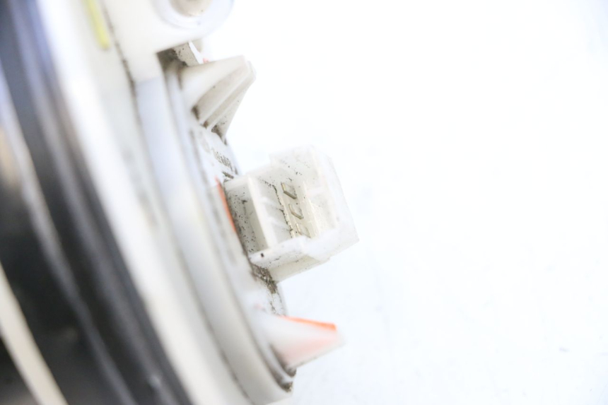 photo de POMPA PALIWA YAMAHA NEOS NEO'S 4T 50 (2008 - 2016) - Inny kąt widzenia