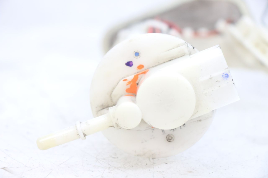 photo de POMPA PALIWA HONDA PCX (JF28) 125 (2009 - 2011) - Punkty mocowania