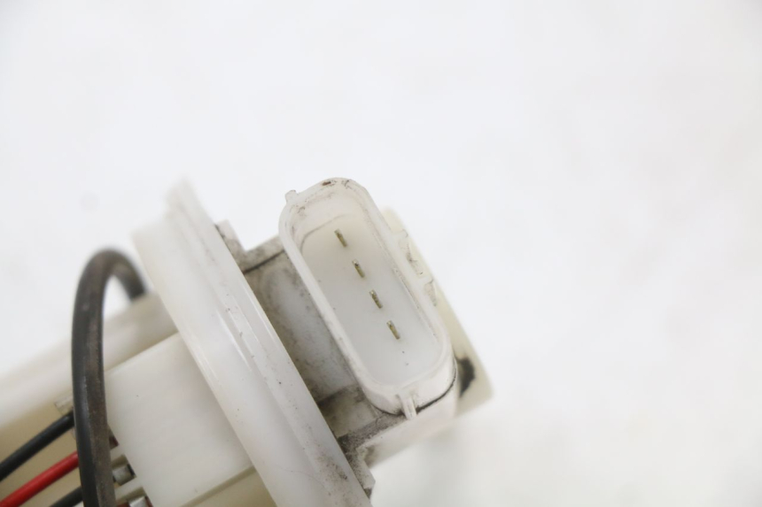 photo de POMPA PALIWA HONDA PCX (JF28) 125 (2009 - 2011) - Zbliżenie techniczne