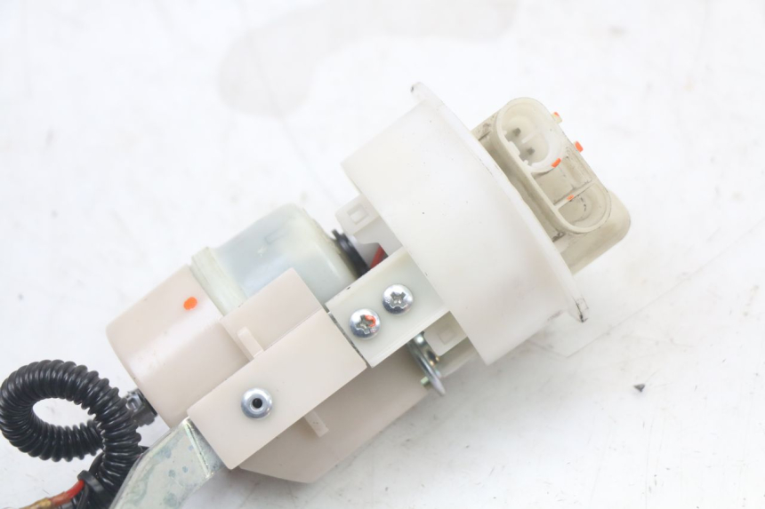 photo de POMPA PALIWA PIAGGIO LIBERTY IGET 4T 50 (2021 - 2025) - Zoom stanu zużycia