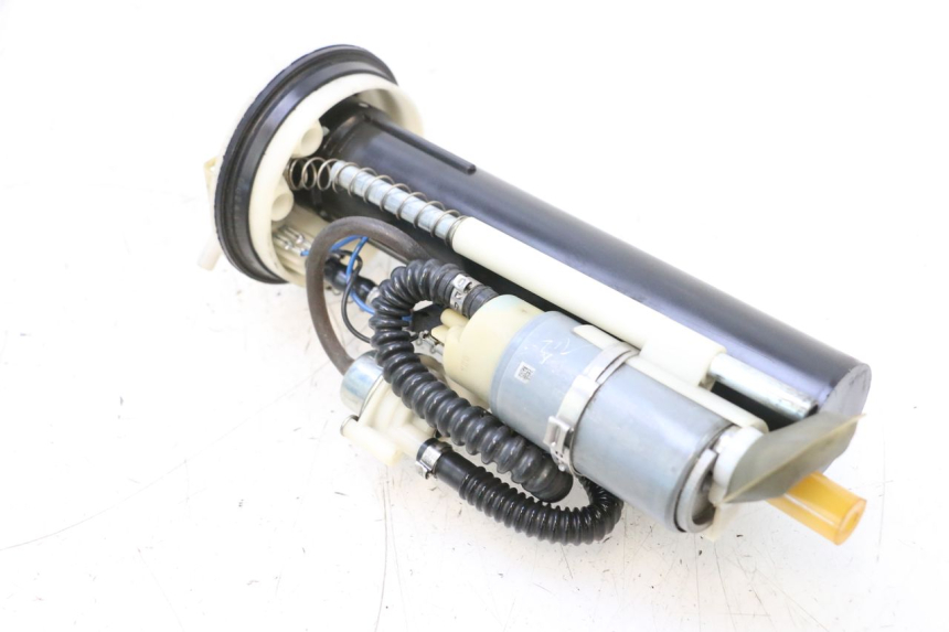 photo de POMPA PALIWOWA PEUGEOT SATELIS COMPRESSOR K15 125 (2006 - 2009) - Oznaczenia i referencje
