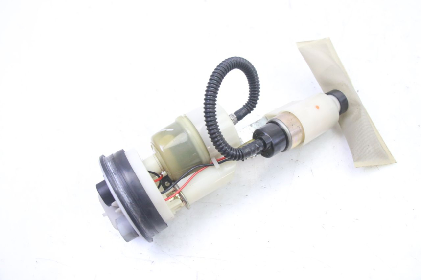 photo de POMPA PALIWA PEUGEOT SATELIS 250 (2006 - 2012) - Inny kąt widzenia