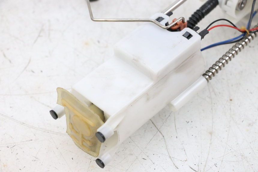 photo de POMPA PALIWA PEUGEOT SATELIS 125 (2013 - 2018) - Zoom stanu zużycia