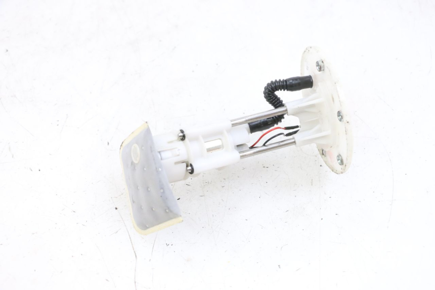 photo de POMPA PALIWA PEUGEOT SPEEDFIGHT 4 4T EFI 50 (2021 - 2025) - Inny kąt widzenia