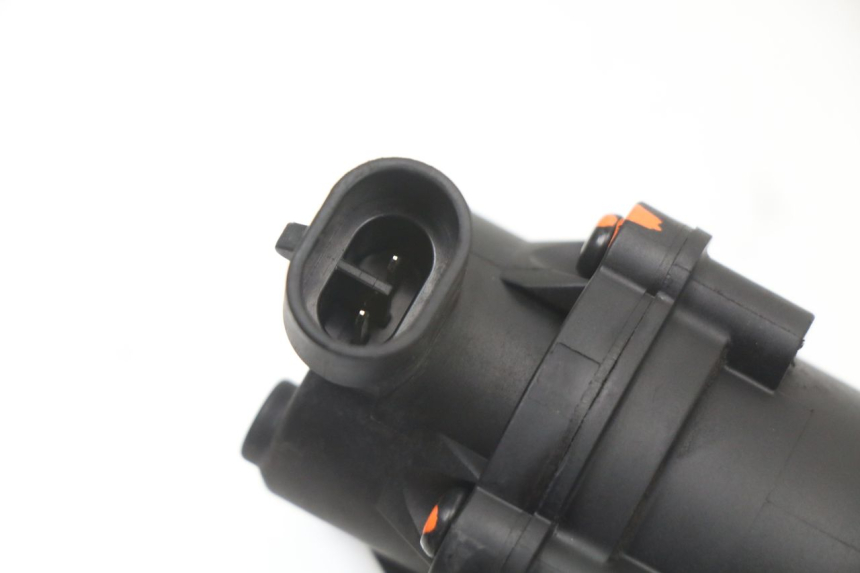 photo de POMPA PALIWA PEUGEOT STREETZONE I 2T 50 (2018 - 2020) - Inny kąt widzenia