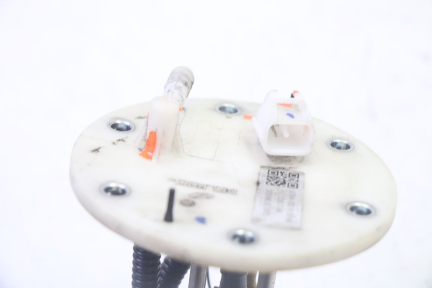 photo de POMPA PALIWA PEUGEOT TWEET PRO CARGO 50 (2018 - 2022) - Inny kąt widzenia