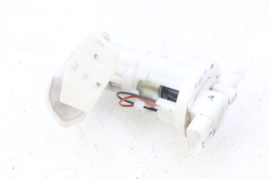 photo de POMPA PALIWA PIAGGIO VESPA GTS IGET ABS 125 (2017 - 2023) - Inny kąt widzenia