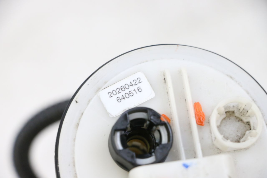 photo de POMPA PALIWA PIAGGIO VESPA GTS SUPER IE 125 (2009 - 2016) - Punkty mocowania