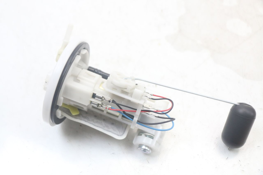 photo de POMPA PALIWA YAMAHA XMAX X-MAX ABS 125 (2017 - 2020) - Szczegół części