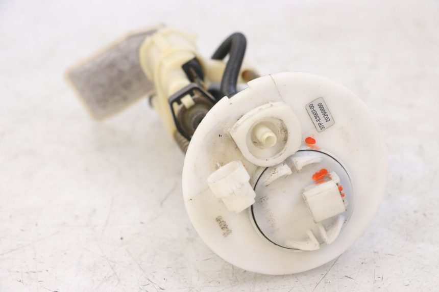 photo de POMPA PALIWA YAMAHA X-MAX XMAX 125 (2010 - 2013) - Inny kąt widzenia