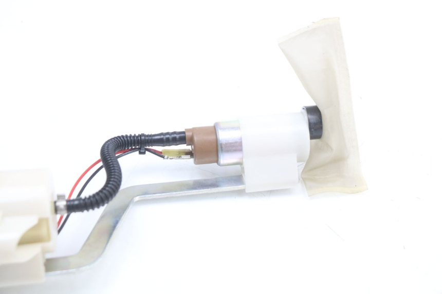 photo de POMPA PALIWA PIAGGIO X10 125 (2012 - 2017) - Inny kąt widzenia