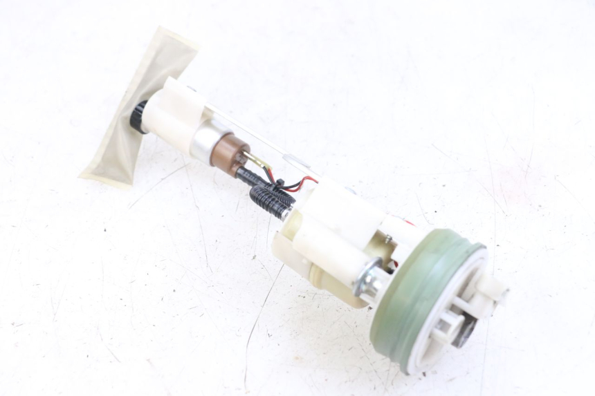 photo de POMPA PALIWA PIAGGIO X10 125 (2012 - 2017) - Zoom stanu zużycia