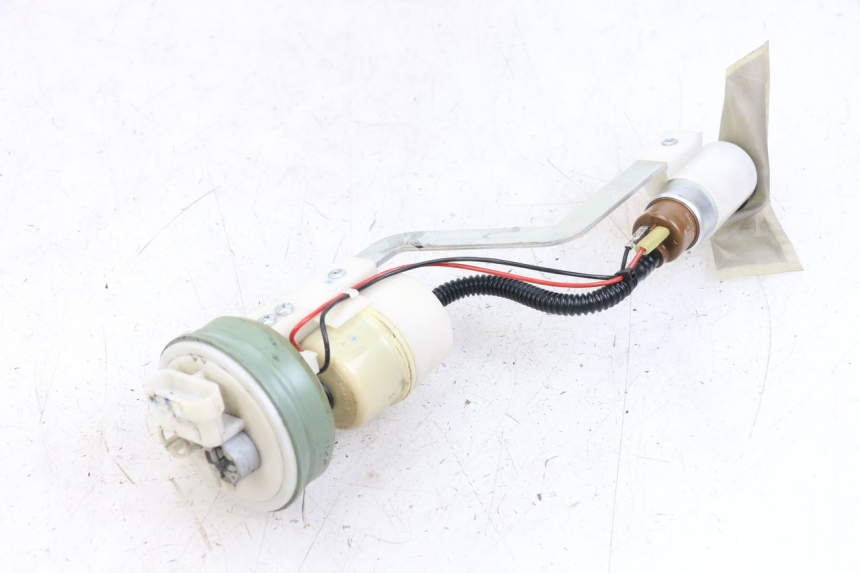 photo de POMPA PALIWA PIAGGIO X10 125 (2012 - 2017) - Punkty mocowania