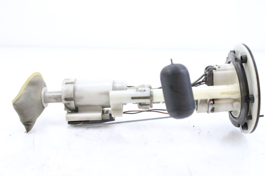 photo de POMPA PALIWA YAMAHA XP T-MAX TMAX ABS 500 (2004 - 2007) - Zbliżenie techniczne