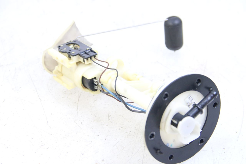 photo de POMPA PALIWA YAMAHA XP T-MAX TMAX 500 (2004 - 2007) - Zbliżenie techniczne