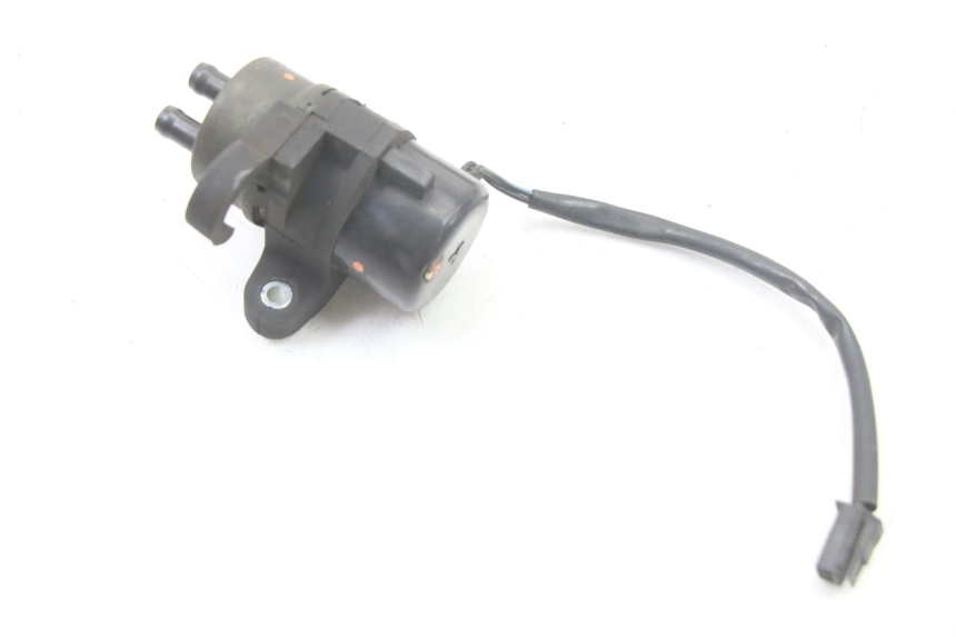 photo de POMPA PALIWA YAMAHA FZS FAZER 600 (2001 - 2003) - Zbliżenie techniczne