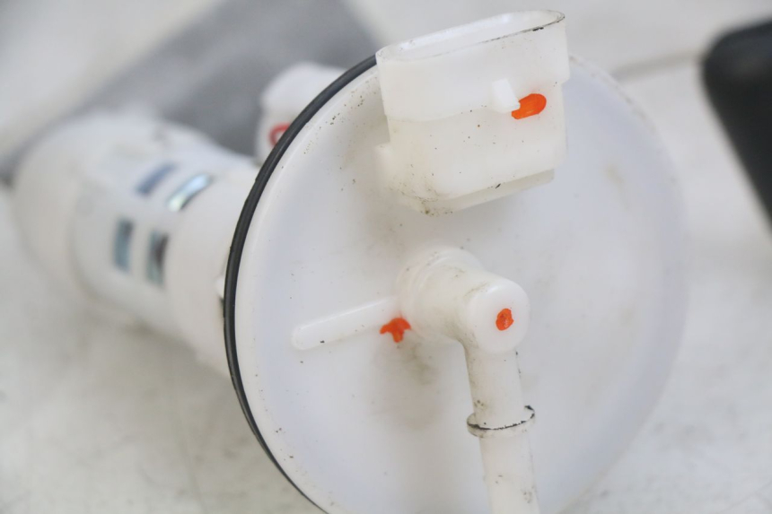 photo de POMPA PALIWA UNIVERSAL BIKE ZN50QT-11B 50 (2018 - 2021) - Zoom stanu zużycia