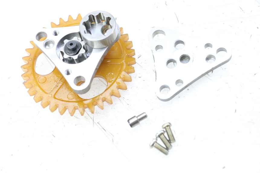 photo de POMPA OLEJU KYMCO AGILITY 4T 50 (2018 - 2022) - Zoom stanu zużycia