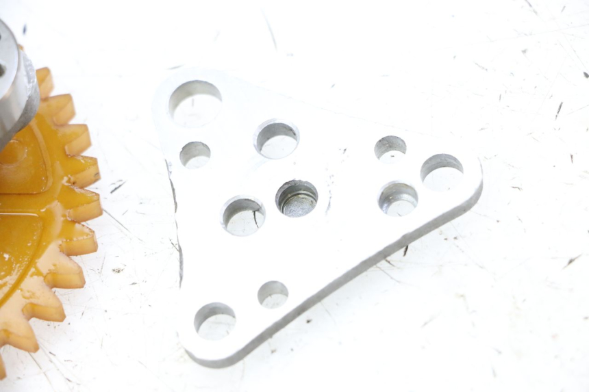 photo de POMPA OLEJU KYMCO AGILITY 4T 50 (2018 - 2022) - Zbliżenie techniczne