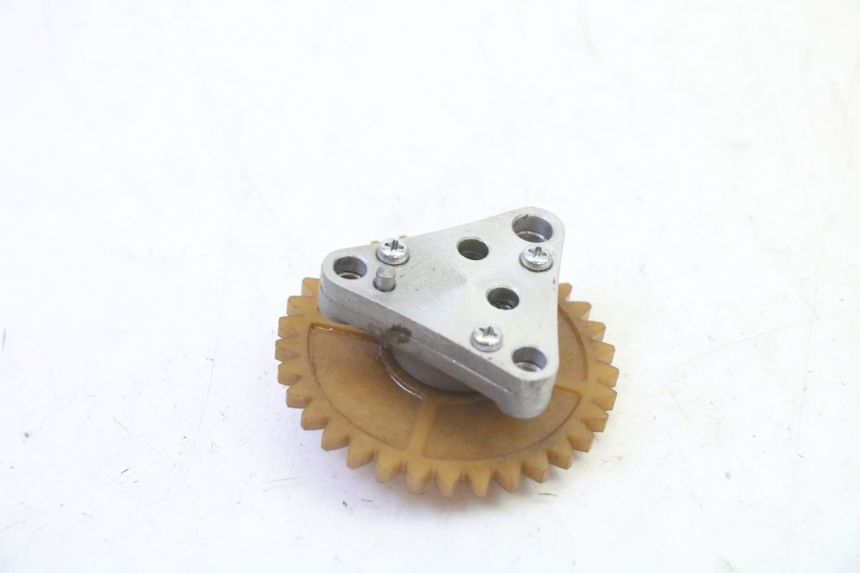 photo de POMPA OLEJU KYMCO AGILITY 4T 50 (2005 - 2018) - Inny kąt widzenia