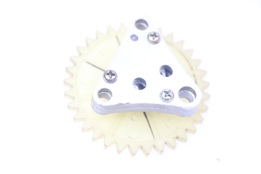 photo de POMPA OLEJU BAOTIAN BT 50 QT-12 50 (2007 - 2009) - Zoom stanu zużycia