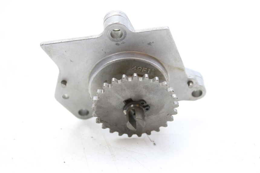 photo de POMPA OLEJU SUZUKI BURGMAN 125 (2007 - 2014) - Zbliżenie techniczne