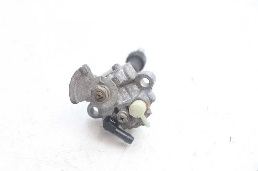 photo de POMPA OLEJU PEUGEOT BUXY 50 (1993 - 1998) - Zbliżenie techniczne