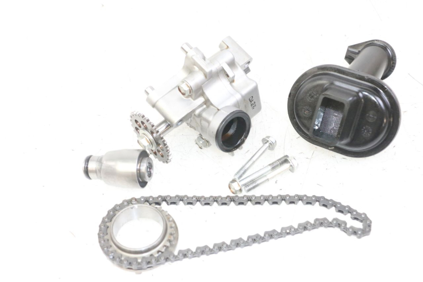 photo de POMPA OLEJU HONDA CB R 1000 (2018 - 2023) - Widok główny