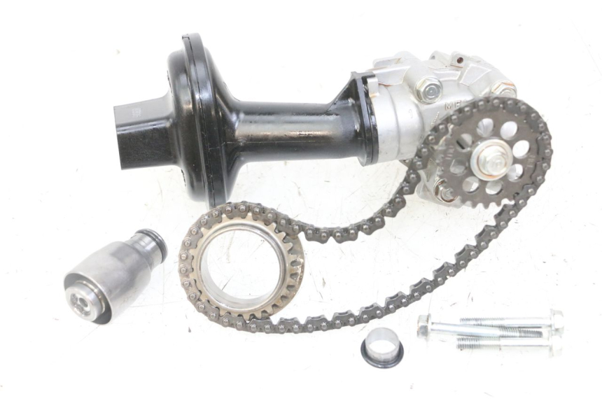 photo de POMPA OLEJU HONDA CB R 1000 (2018 - 2023) - Szczegół części