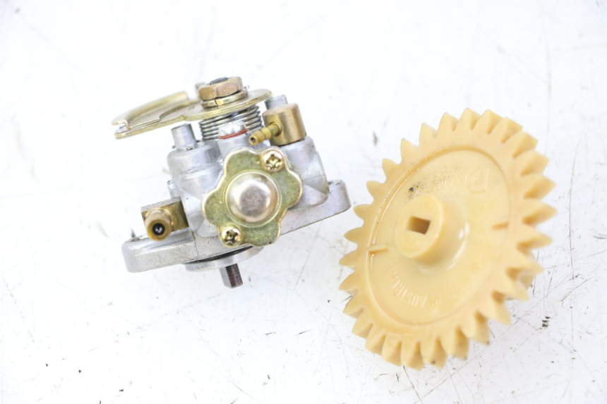 photo de POMPA OLEJU APRILIA ETX 125 (1998 - 2002) - Zbliżenie techniczne