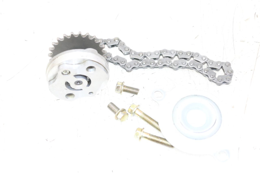 photo de POMPA OLEJU GOES WIKI 125 (2010 - 2015) - Inny kąt widzenia