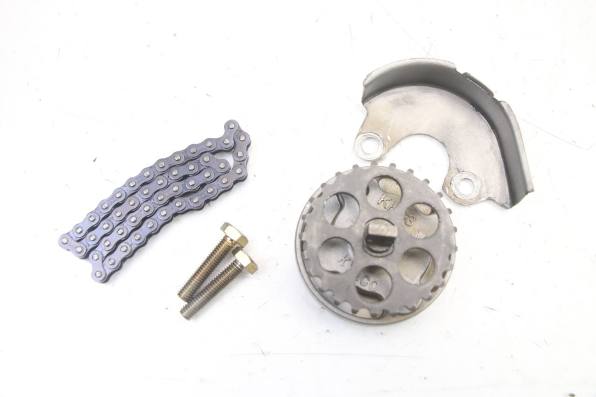 photo de POMPA OLEJU KYMCO GRAND DINK 125 (2008 - 2014) - Inny kąt widzenia