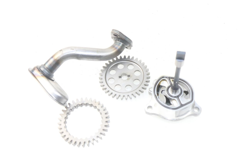 photo de POMPA OLEJU SUZUKI GSR 600 (2005 - 2012) - Zoom stanu zużycia