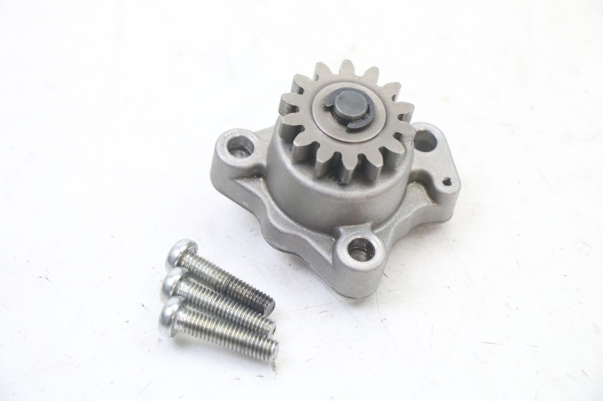 photo de POMPA OLEJU HYOSUNG GTR 125 (2006 - 2008) - Inny kąt widzenia