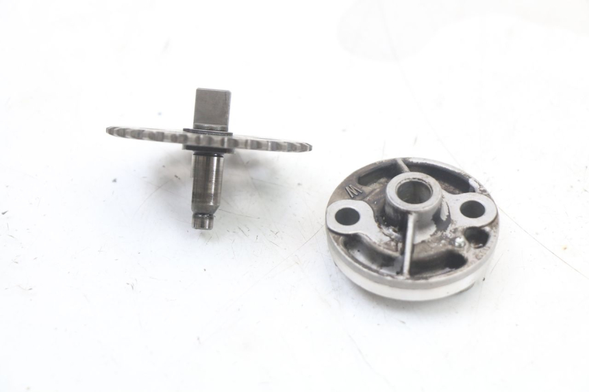 photo de POMPA OLEJU HONDA NES AROBASE 125 (2000 - 2003) - Zoom stanu zużycia