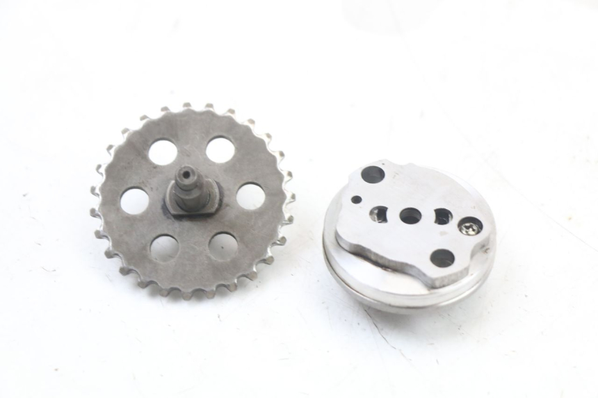 photo de POMPA OLEJU HONDA NES AROBASE 125 (2000 - 2003) - Inny kąt widzenia