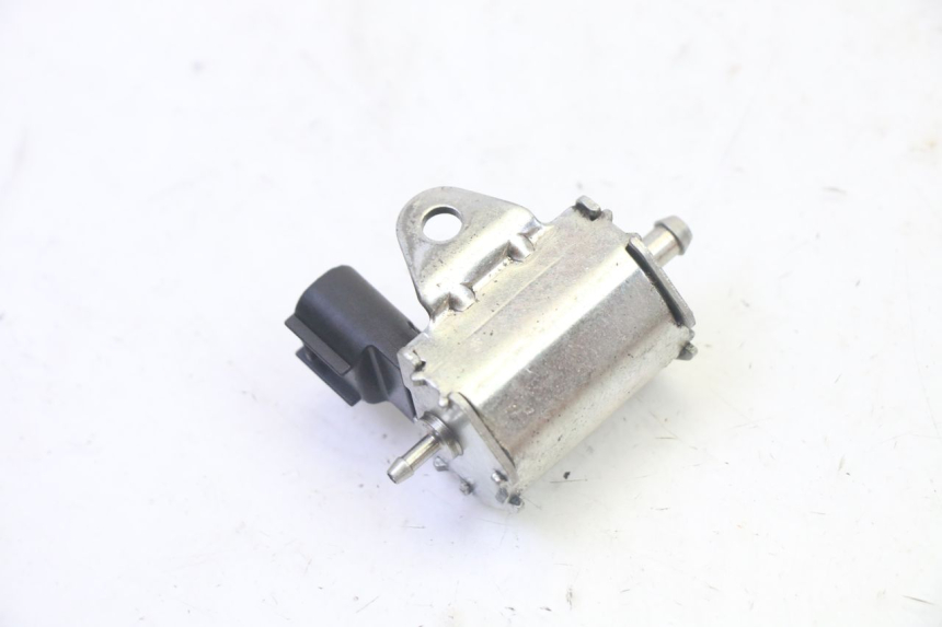 photo de POMPA OLEJU PEUGEOT KISBEE 2T 50 (2010 - 2017) - Inny kąt widzenia