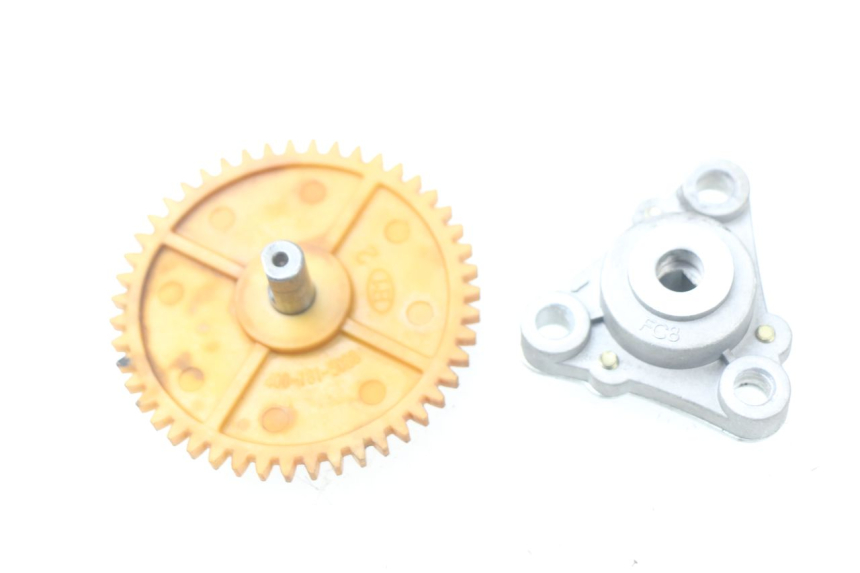 photo de POMPA OLEJU PEUGEOT KISBEE 4T 50 (2010 - 2017) - Szczegół części