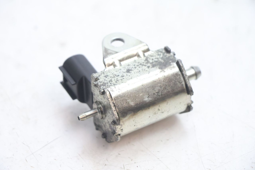 photo de POMPA OLEJU PEUGEOT LUDIX SNAKE 2T 50 (2004 - 2014) - Inny kąt widzenia
