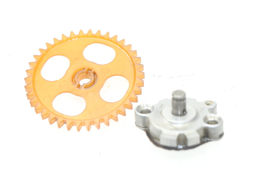 photo de POMPA OLEJU MBK OVETTO 4T 50 (2008 - 2016) - Widok główny