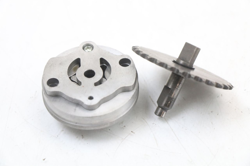 photo de POMPA OLEJU DAELIM S3 125 (2010 - 2017) - Inny kąt widzenia