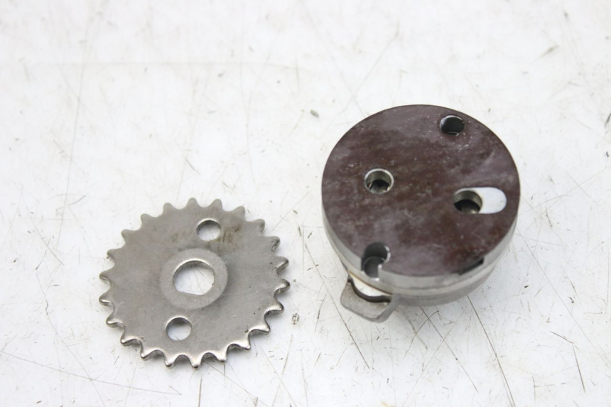 photo de POMPA OLEJU APRILIA SCARABEO 100 (2003 - 2012) - Zoom stanu zużycia