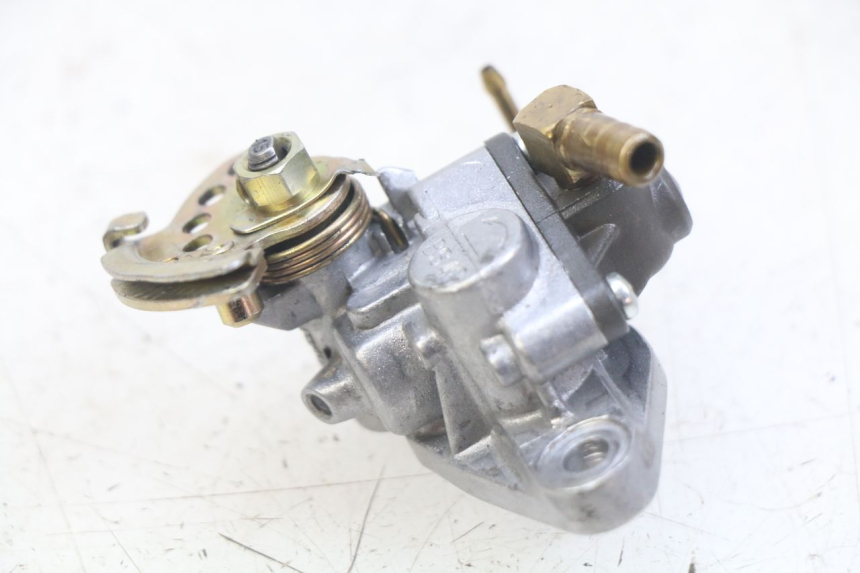 photo de POMPA OLEJU GAS-GAS SM ROOKIE 50 (2001 - 2005) - Zbliżenie techniczne
