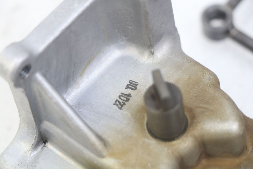 photo de POMPA OLEJU TRIUMPH SPRINT ST 955 (1999 - 2001) - Zbliżenie komponentów