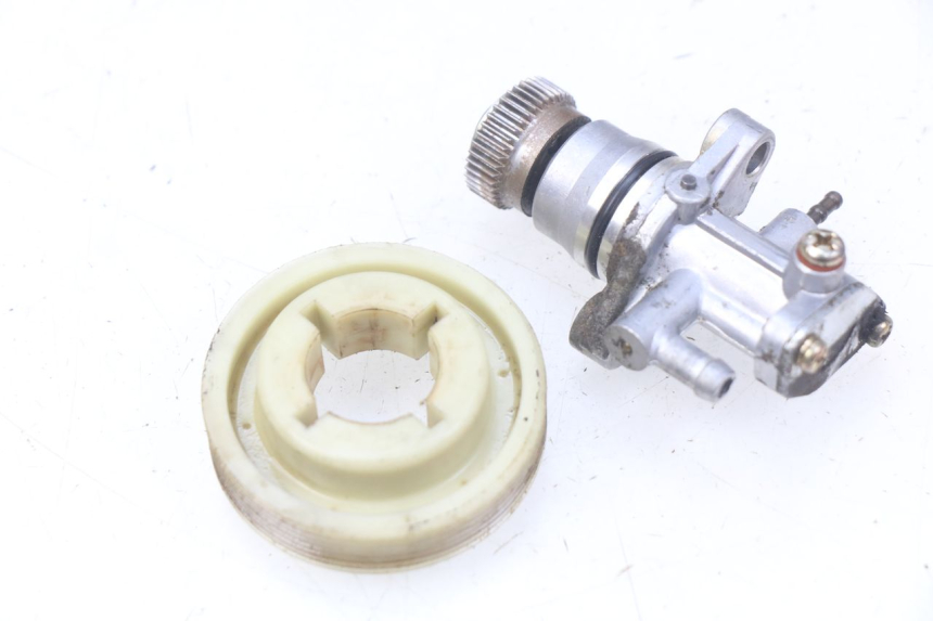 photo de POMPA OLEJU APRILIA SR LC 50 (1997 - 2004) - Widok główny