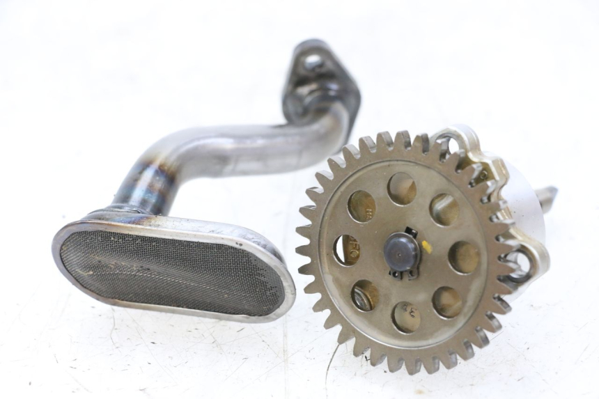 photo de POMPA OLEJU SUZUKI GSR 750 (2011 - 2017) - Widok główny