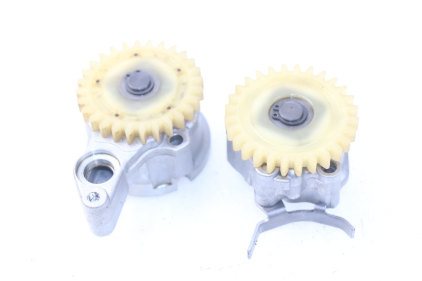 photo de POMPA OLEJU YAMAHA TDM ABS 900 (2002 - 2014) - Widok główny