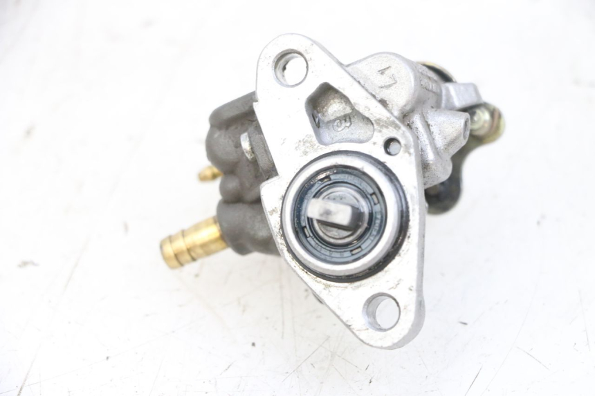 photo de POMPA OLEJU YAMAHA TZR 50 (2008 - 2016) - Inny kąt widzenia