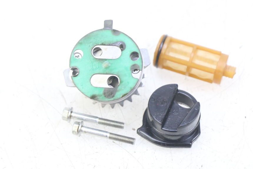 photo de POMPA OLEJU PIAGGIO VESPA GTS IGET ABS 125 (2017 - 2023) - Szczegół części